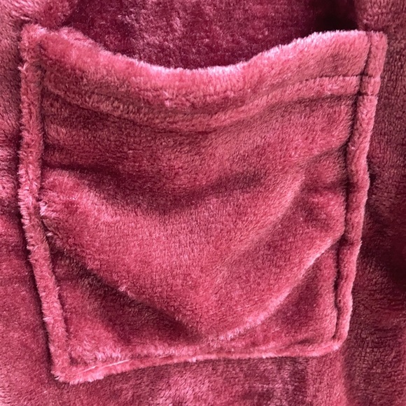 Isotoner Mauve Plum Fleece/Sherpa Trim Long Robe - Picture 11 of 13
